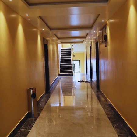 טארפית Hotel Aarohi מראה חיצוני תמונה